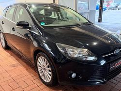 Schwarz Gebraucht 2011 Ford Focus Titanium Kleinwagen | 3.999 € (Guter Preis)