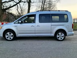 Silber Gebraucht 2016 VW Caddy Maxi Van / Kleinbus | 17.850 €
