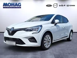 Weiss Gebraucht 2020 Renault Clio V Experience Limousine | 11.990 € (Guter Preis)