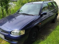 Blau Gebraucht 1998 Ford Escort Kombi | 300 € (Guter Preis)