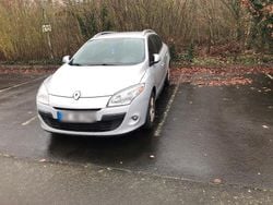 Silber Gebraucht 2010 Renault Mégane GrandTour Kombi | 1.550 € (Superpreis)