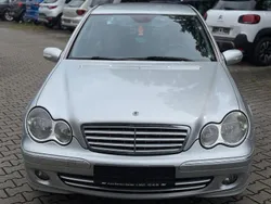 Silber Gebraucht 2006 Mercedes C200 Sport Edition Limousine | 3.999 € (Fairer Preis)