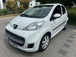 Weiß Gebraucht 2009 Peugeot 107 Filou Kleinwagen | 2.999 € (Fairer Preis)