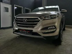 Gold Gebraucht 2017 Hyundai Tucson Premium SUV | 18.700 € (Fairer Preis)