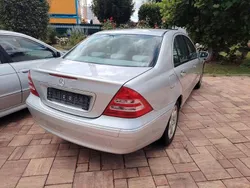 Grau Gebraucht 2002 Mercedes C200 Elegance Limousine | 1.450 € (Superpreis)