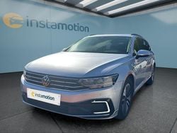 Silber Gebraucht 2022 VW Passat Kombi | 18.299 € (Guter Preis)