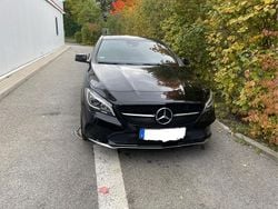Schwarz Gebraucht 2018 Mercedes CLA200 Kombi | 18.990 €