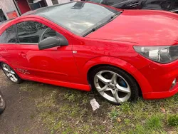 Rot Gebraucht 2007 Opel Astra GTC OPC Coupé | 1.800 €