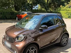 Braun Gebraucht 2018 Smart ForTwo Cabrio Cabrio | 16.500 € (Etwas zu teuer)
