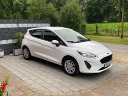 Weiß Gebraucht 2018 Ford Fiesta Kleinwagen | 9.100 € (Fairer Preis)