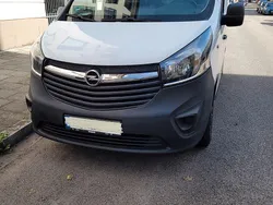 Weiß Gebraucht 2015 Opel Vivaro Van | 8.299 € (Guter Preis)