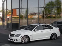 Weiß Gebraucht 2011 Mercedes C63 AMG AMG Limousine | 33.000 €