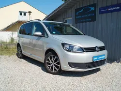Silber Gebraucht 2014 VW Touran Comfortline Van / Kleinbus | 10.450 € (Fairer Preis)