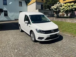 Weiß Gebraucht 2017 VW Caddy Conceptline Van / Kleinbus | 15.600 € (Guter Preis)