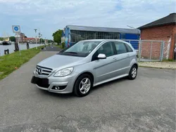 Silber Gebraucht 2010 Mercedes B180 Van / Kleinbus | 7.800 € (Fairer Preis)