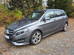 Grau Gebraucht 2019 Mercedes B220 Edition Van / Kleinbus | 18.990 € (Fairer Preis)