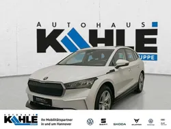 Weiß Gebraucht 2021 Skoda Enyaq iV Loft SUV | 29.738 € (Teuer)