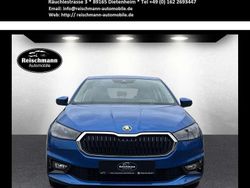 Blau Gebraucht 2024 Skoda Fabia Style Kleinwagen | 16.580 € (Guter Preis)