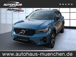 Fjord blue / (metallic) Gebraucht 2024 Volvo XC40 Plus SUV | 36.990 € (Fairer Preis)