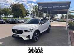 Weiss Gebraucht 2024 Volvo XC40 Plus SUV | 39.990 € (Fairer Preis)
