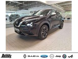 Black pearl/dach in silver Gebraucht 2024 Nissan Juke N-Connecta SUV | 19.890 € (Fairer Preis)