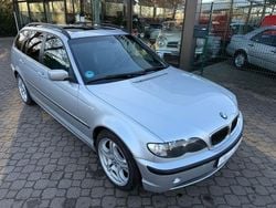 Silber Gebraucht 2004 BMW 330 Sport Line Kombi | 4.750 € (Guter Preis)