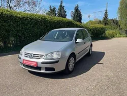 Silber Gebraucht 2004 VW Golf V Comfortline Limousine | 4.999 € (Etwas zu teuer)