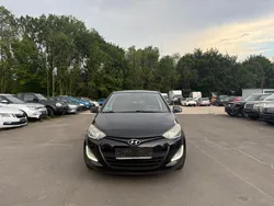 Schwarz Gebraucht 2014 Hyundai i20 Style Kleinwagen | 3.300 € (Superpreis)