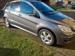 Grau Gebraucht 2007 Mercedes B180 Edition Van / Kleinbus | 1.500 € (Superpreis)