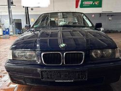 Blau Gebraucht 1998 BMW 316 Limousine | 4.500 €