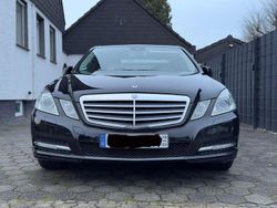 Schwarz Gebraucht 2012 Mercedes E250 Limousine | 9.999 € (Guter Preis)