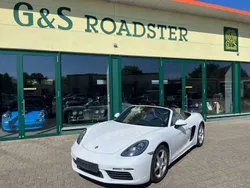 Weiß Gebraucht 2016 Porsche 718 Boxster Cabrio | 45.990 € (Guter Preis)