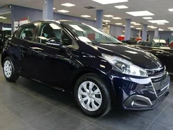 Blau Gebraucht 2018 Peugeot 208 Active Kleinwagen | 8.980 € (Fairer Preis)