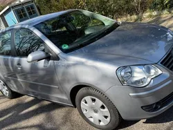 Silber Gebraucht 2009 VW Polo Trendline Kleinwagen | 4.800 € (Fairer Preis)
