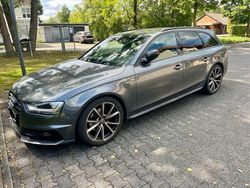 Grau Gebraucht 2015 Audi A4 S-Line Kombi | 14.499 € (Fairer Preis)
