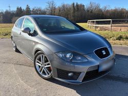 Grau Gebraucht 2012 Seat Leon FR Limousine | 4.390 €