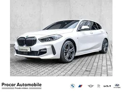 Weiß Gebraucht 2022 BMW 120 M Sport Kleinwagen | 29.650 € (Teuer)
