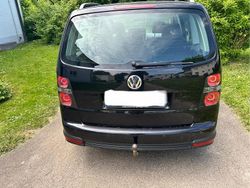 Schwarz Gebraucht 2008 VW Touran Cross Van / Kleinbus | 2.700 € (Superpreis)