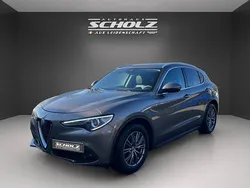 Grau Gebraucht 2017 Alfa Romeo Stelvio Super SUV | 21.990 € (Superpreis)