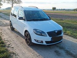 Weiß Gebraucht 2014 Skoda Roomster Noire Van / Kleinbus | 7.800 € (Etwas zu teuer)