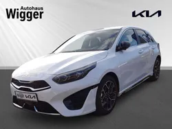 Hw2) deluxe white m (weiss Neu 2025 Kia Ceed GT-Line Limousine | 30.990 € (Fairer Preis)