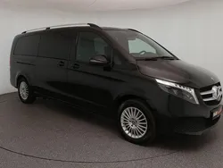 Schwarz Gebraucht 2024 Mercedes V300 Van / Kleinbus | 54.880 €