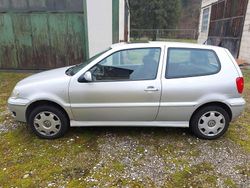 Silber Gebraucht 2000 VW Polo Basis Limousine | 500 € (Guter Preis)
