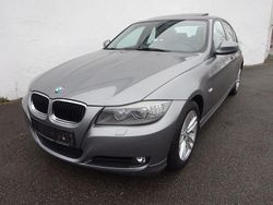 Grau Gebraucht 2011 BMW 318 Comfort Edition Limousine | 9.900 € (Teuer)