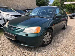 Grün Gebraucht 2005 Honda Civic Limousine | 1.250 €