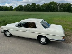 Weiß Gebraucht 1971 Mercedes W114 Coupé | 29.750 €