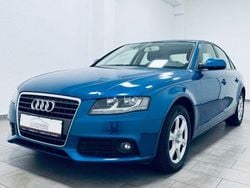 Blau Gebraucht 2011 Audi A4 Attraction Limousine | 6.880 € (Guter Preis)