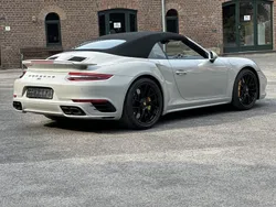 Individualfarbe: modegrau Gebraucht 2017 Porsche 911 Turbo S Cabriolet Cabrio | 159.790 € (Teuer)