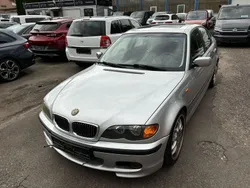 Silber Gebraucht 2001 BMW 325 M Sport Limousine | 1.995 €