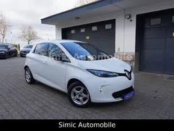 Weiß Gebraucht 2015 Renault Zoe Life Kleinwagen | 5.999 € (Fairer Preis)